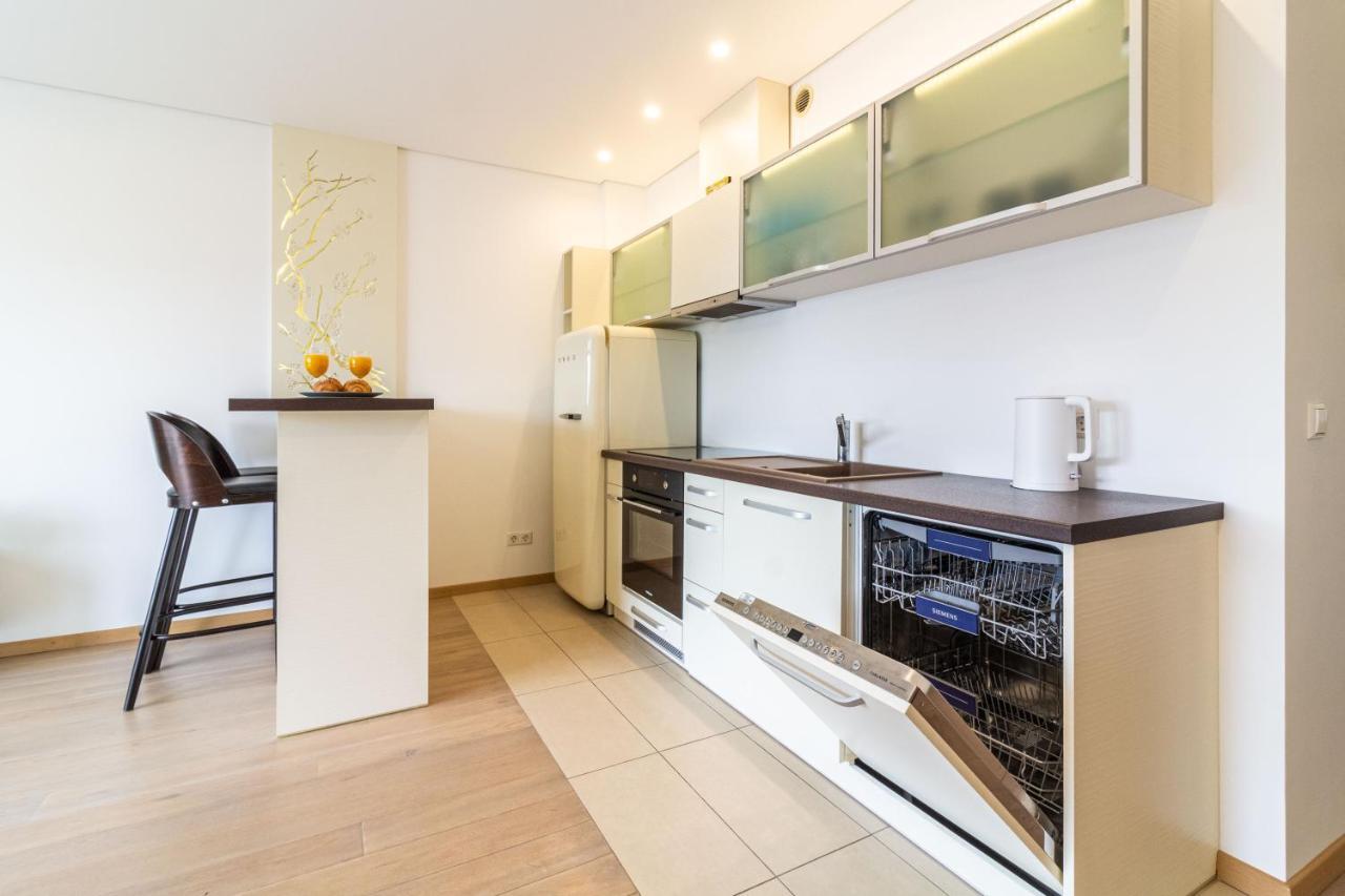 Cohost I Sunny Center Apt, Covered Parking, Balcony & Self Check-In Kaunas Extérieur photo