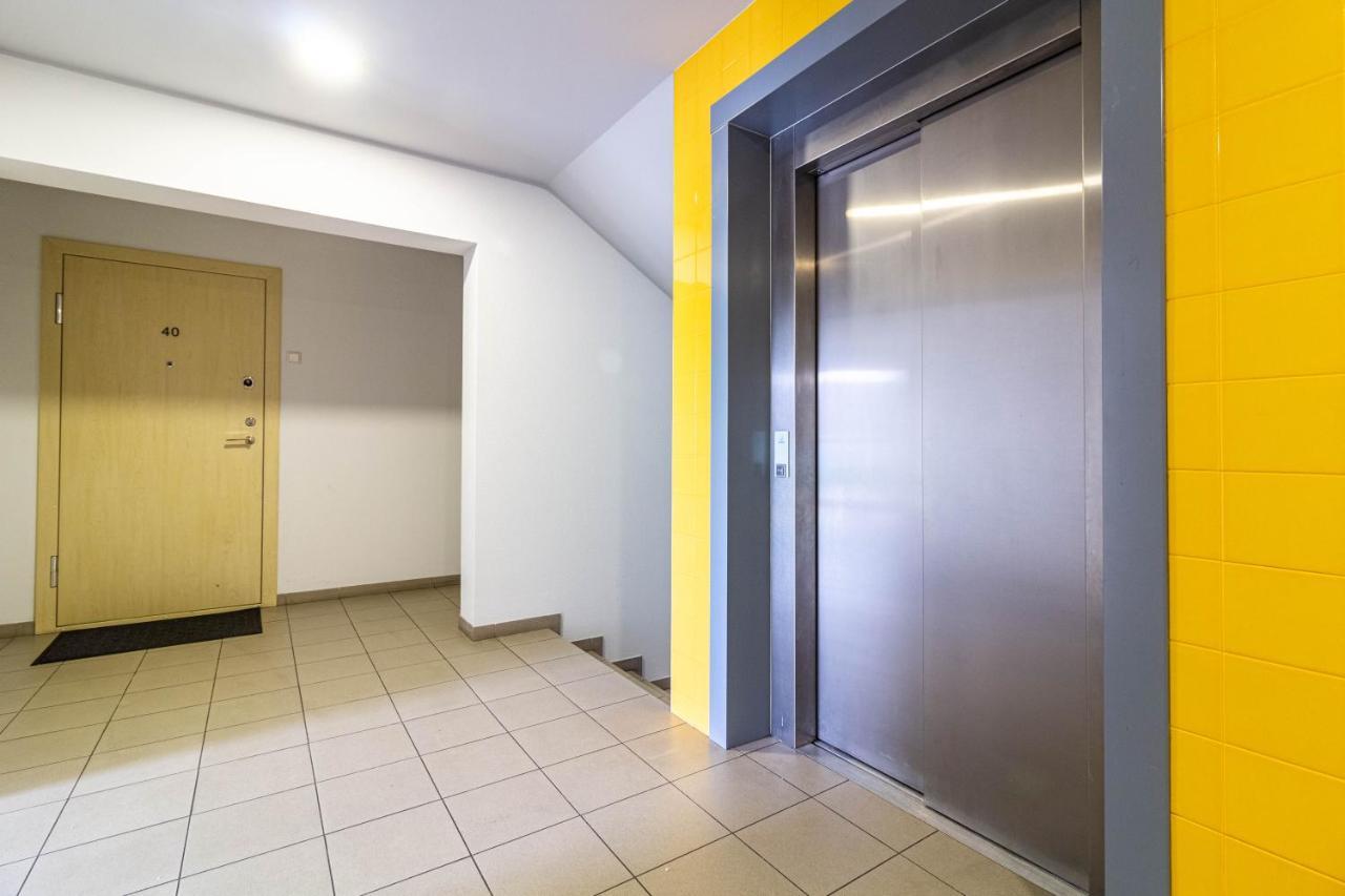 Cohost I Sunny Center Apt, Covered Parking, Balcony & Self Check-In Kaunas Extérieur photo