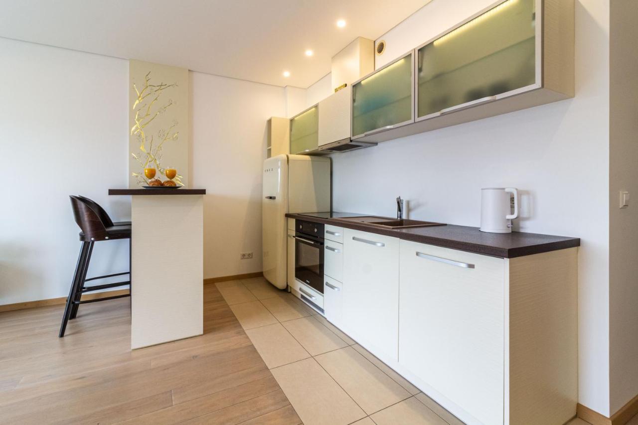 Cohost I Sunny Center Apt, Covered Parking, Balcony & Self Check-In Kaunas Extérieur photo