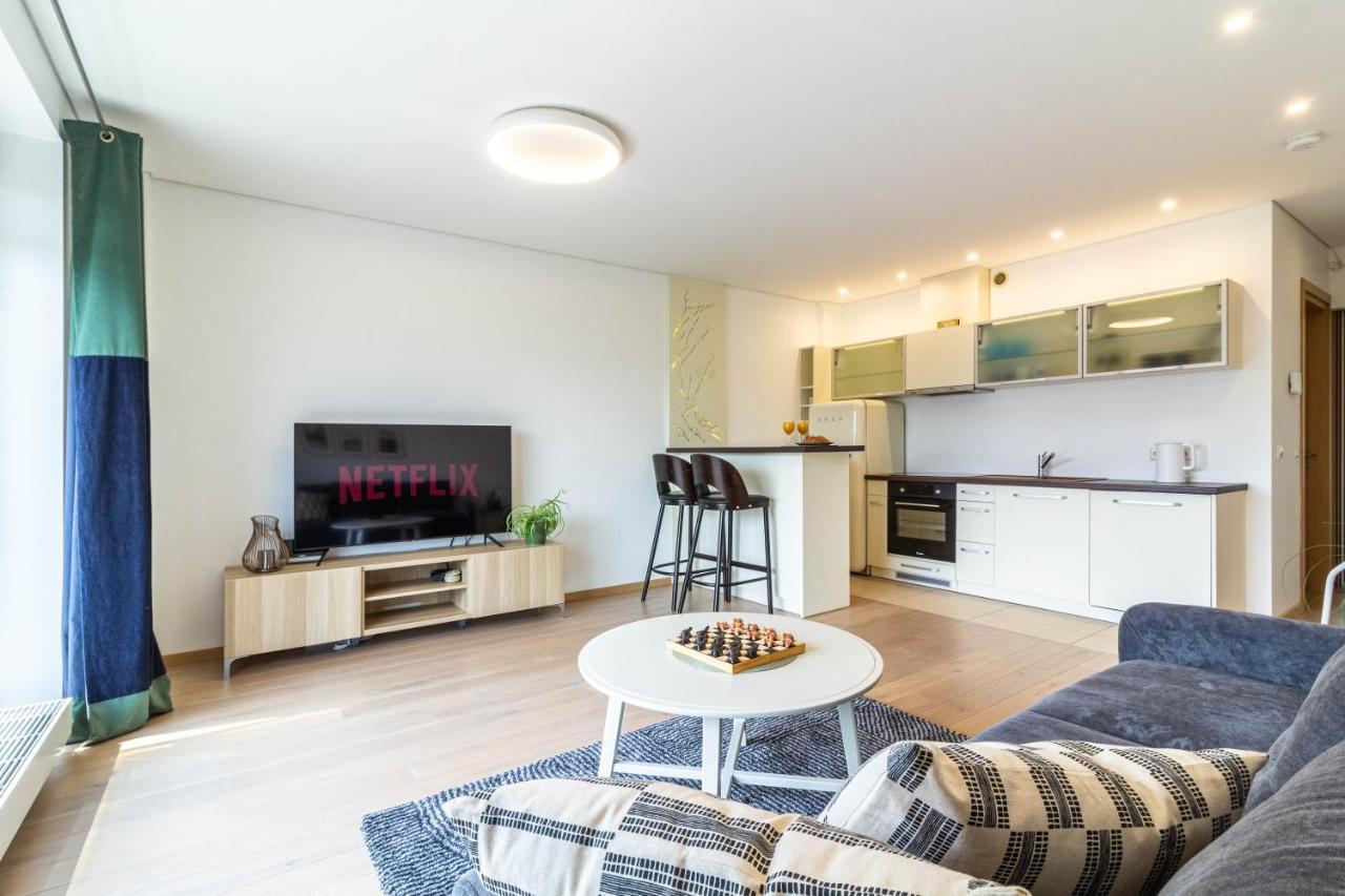 Cohost I Sunny Center Apt, Covered Parking, Balcony & Self Check-In Kaunas Extérieur photo